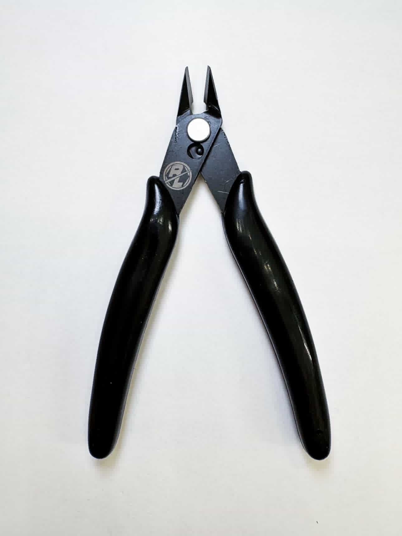 Ziptie snips